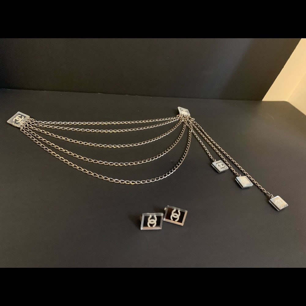 Chanel  silver drape clip- on belt plus earrings - Picture 2 of 8
